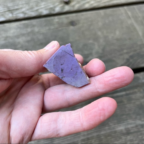 Sugilite Raw Lilac Lavender Gemstone - Picture 9 of 12